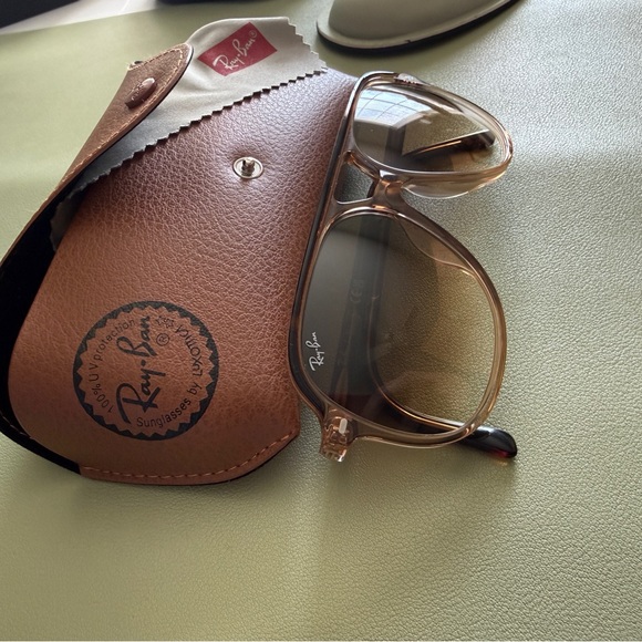 Ray-Ban Bill - Picture 2 of 7